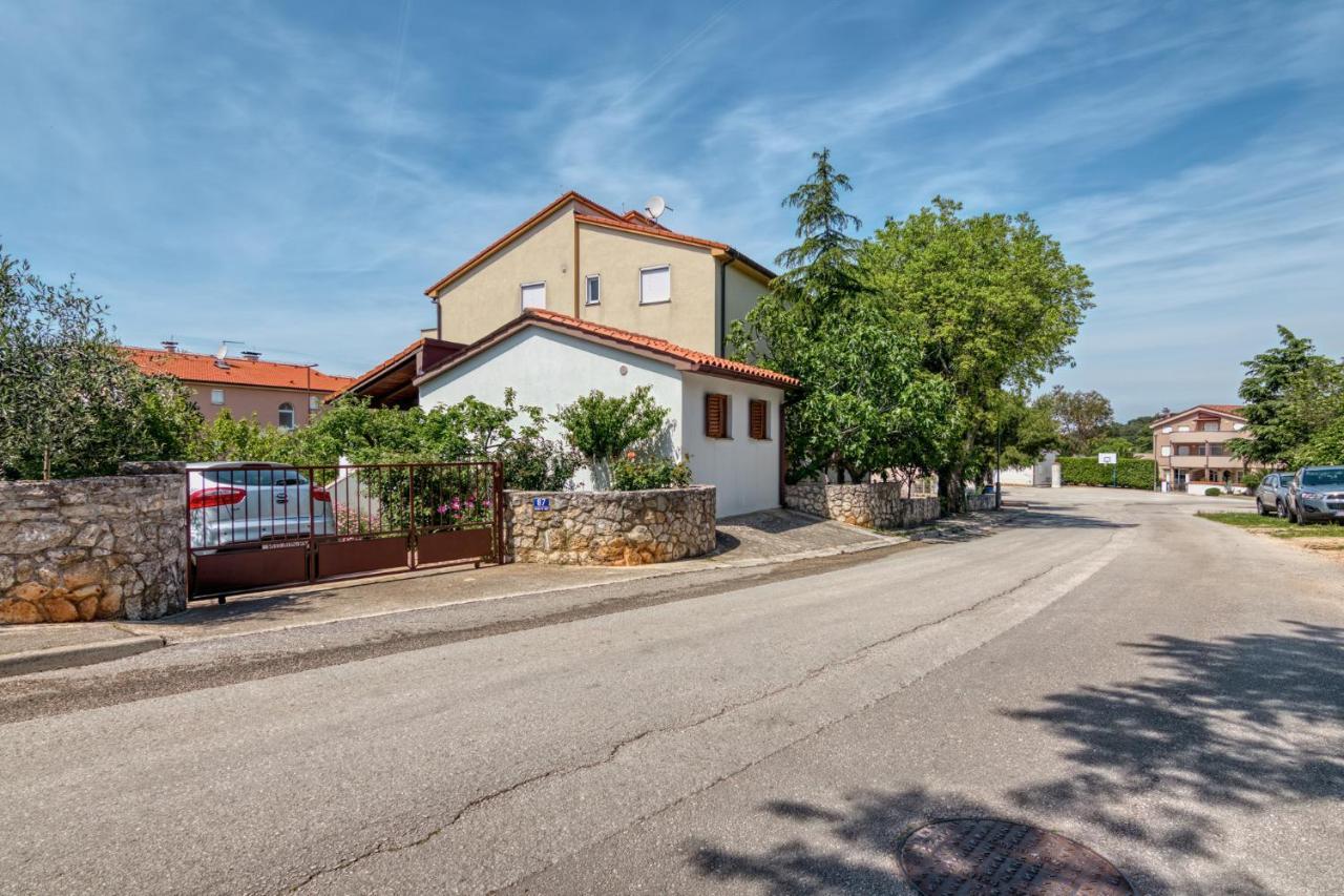 Apartmets Slavica 1644 Banjole Εξωτερικό φωτογραφία