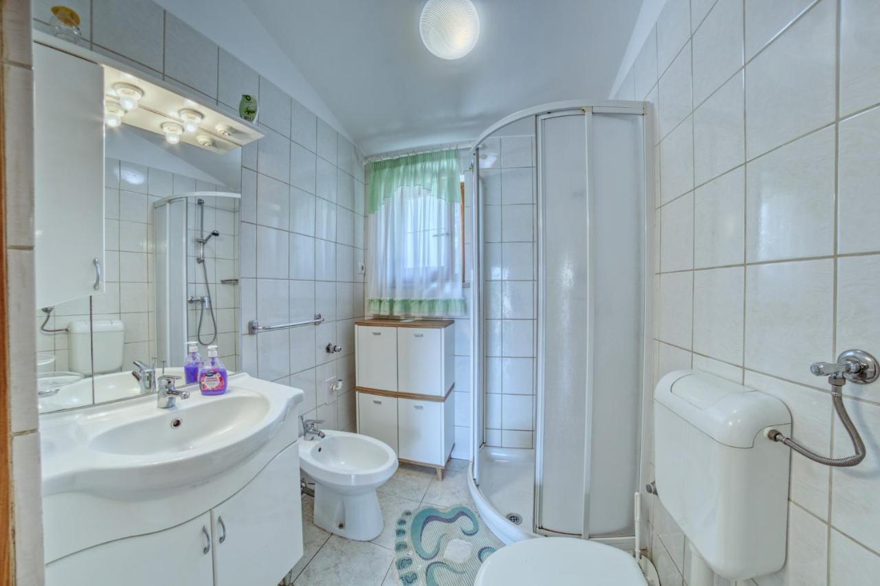 Apartmets Slavica 1644 Banjole Εξωτερικό φωτογραφία