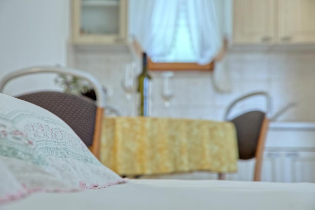 Apartmets Slavica 1644 Banjole Εξωτερικό φωτογραφία