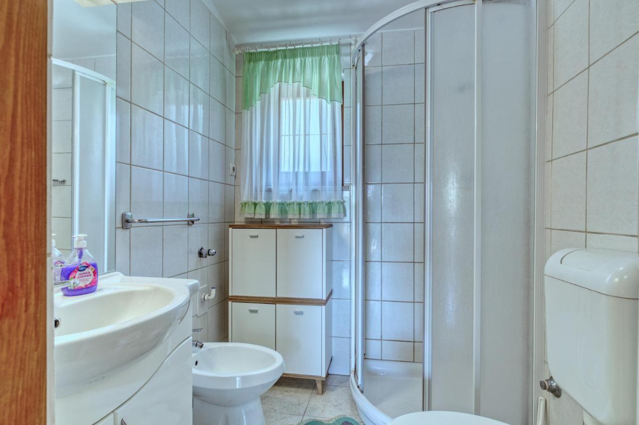 Apartmets Slavica 1644 Banjole Εξωτερικό φωτογραφία